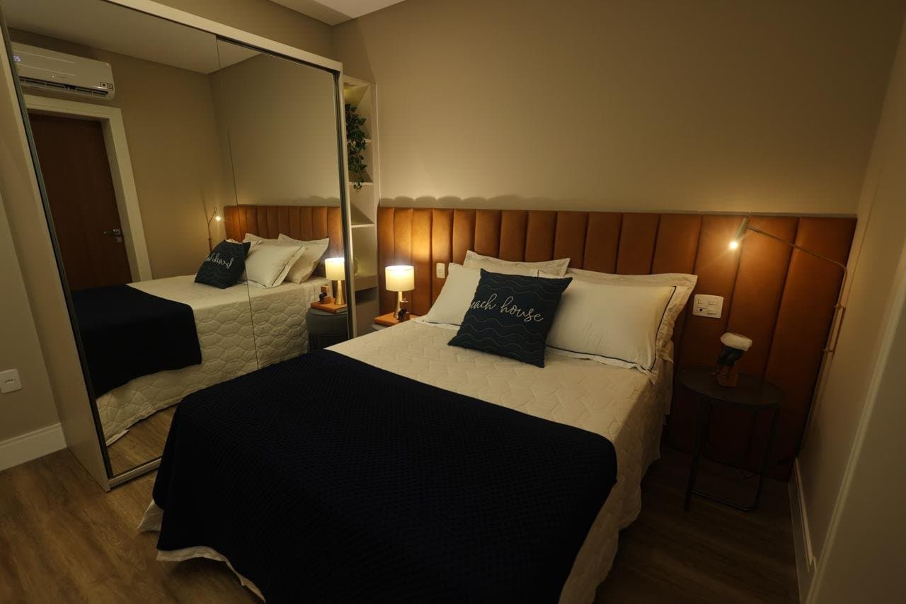 Apartamento de 4 quartos com 4 suítes e 184 m² em Bal. Camboriú