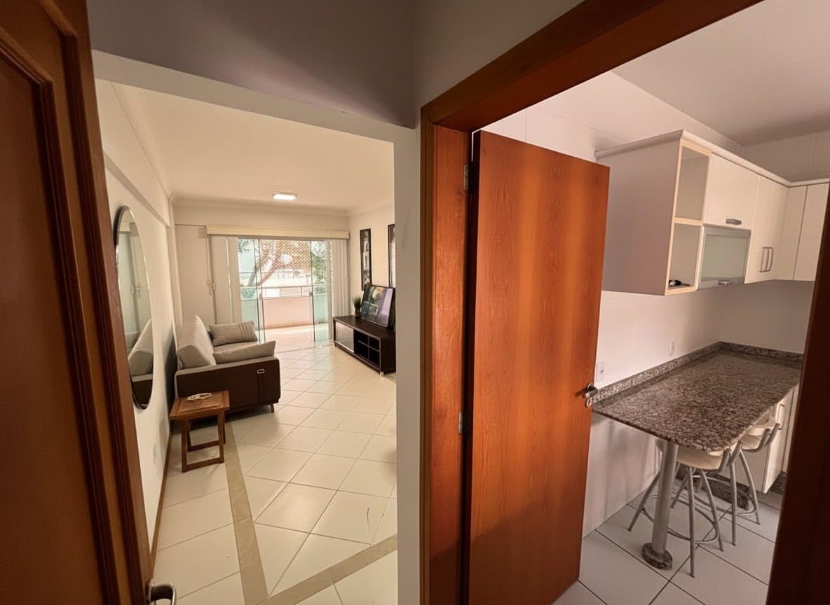 Apartamento de 3 quartos com 1 suíte e 97 m² em Bal. Camboriú