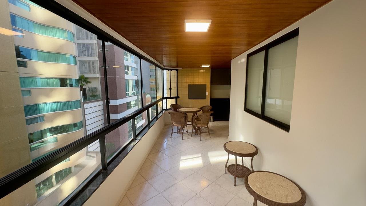 Apartamento de 3 quartos com 1 suíte e 92 m² em Bal. Camboriú