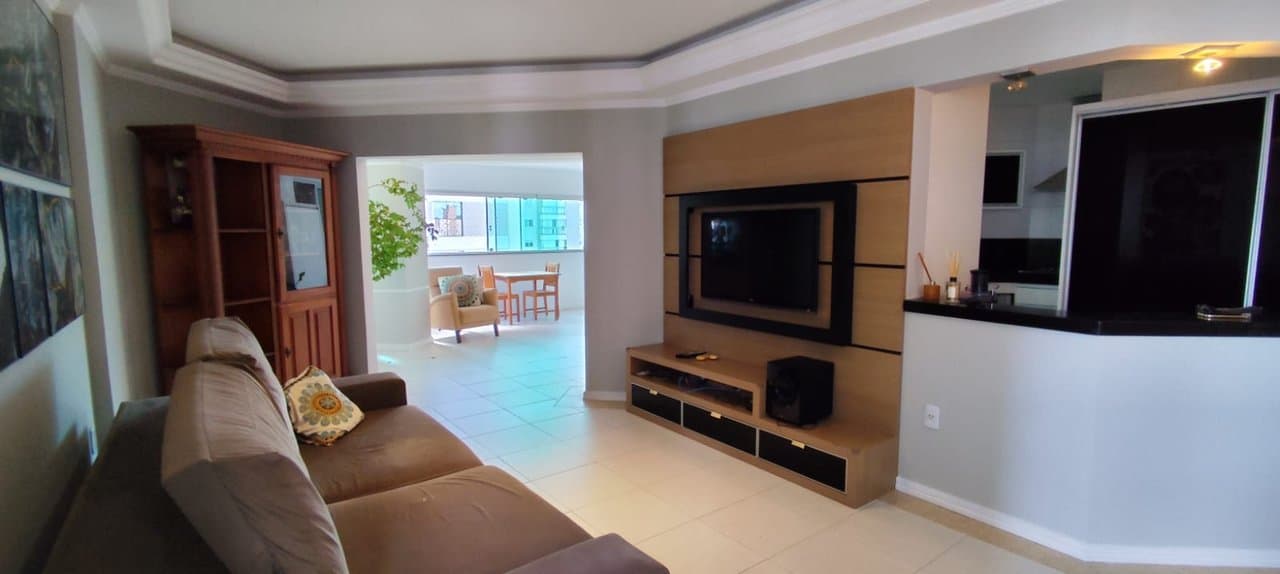 Apartamento de 3 quartos com 2 suítes e 133 m² em Bal. Camboriú