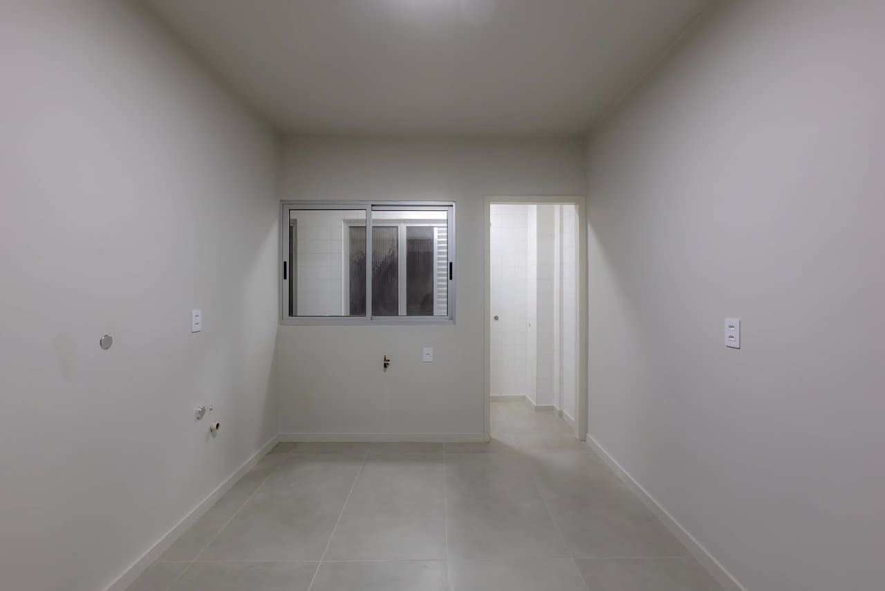Apartamento de 3 quartos com 1 suíte e 158 m² em Bal. Camboriú