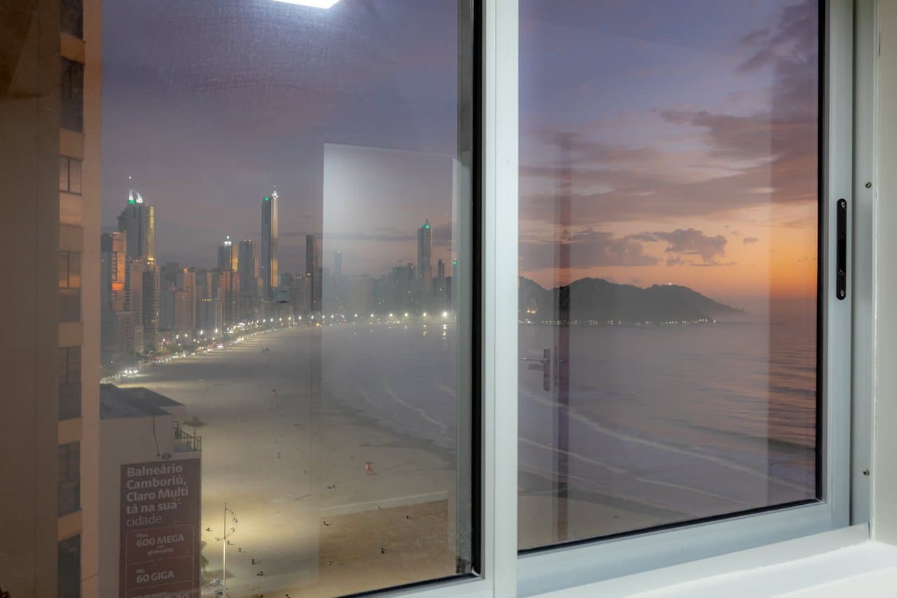 Apartamento de 3 quartos com 1 suíte e 158 m² em Bal. Camboriú