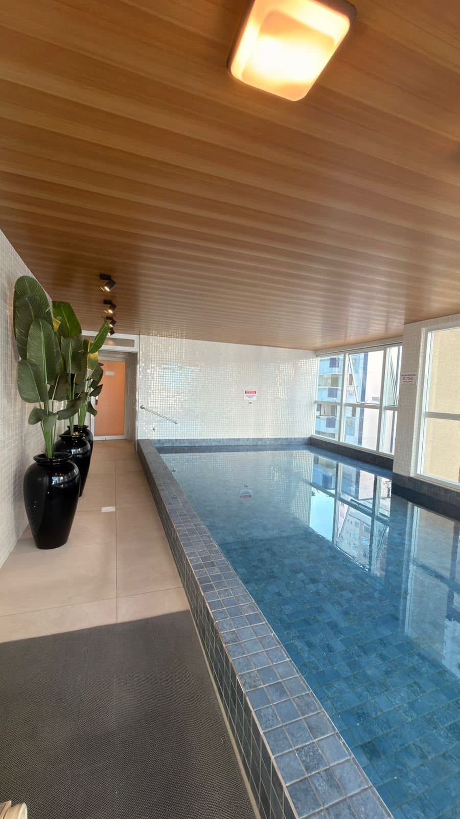 Apartamento de 4 quartos com 4 suítes e 142 m² em Bal. Camboriú