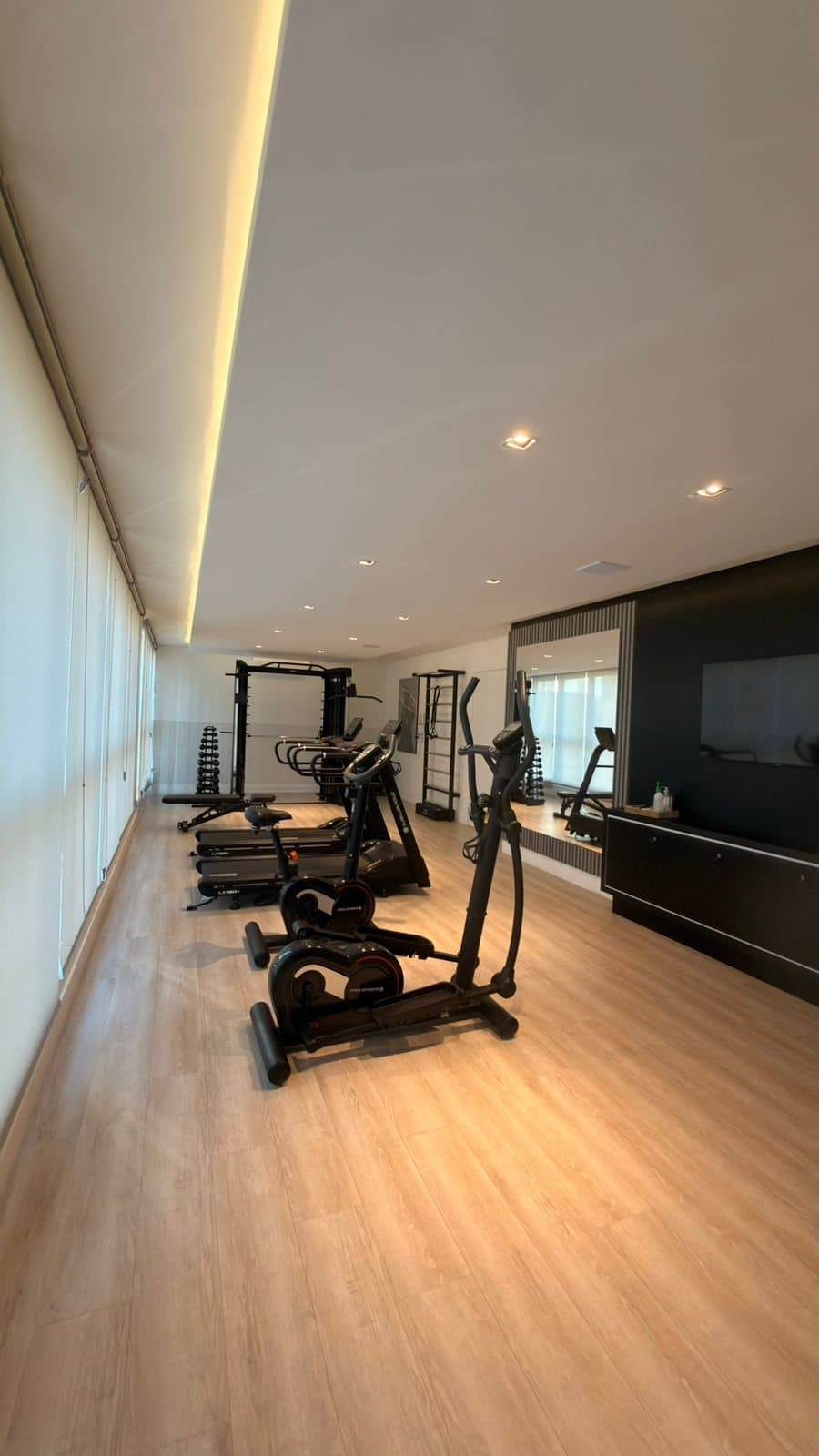 Apartamento de 4 quartos com 4 suítes e 142 m² em Bal. Camboriú