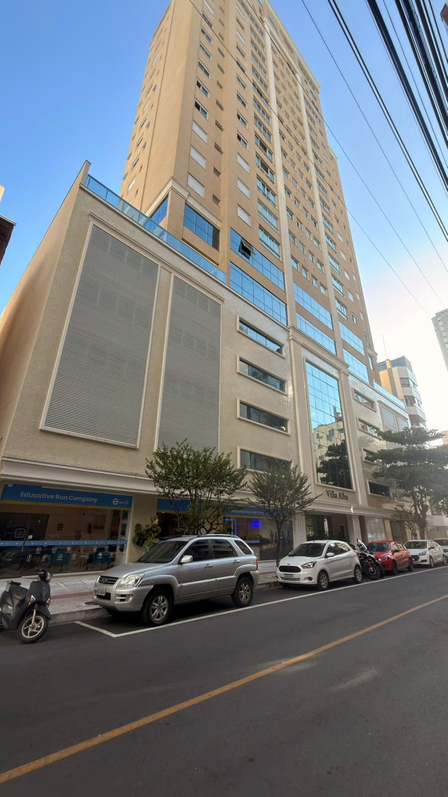 Apartamento de 4 quartos com 4 suítes e 142 m² em Bal. Camboriú