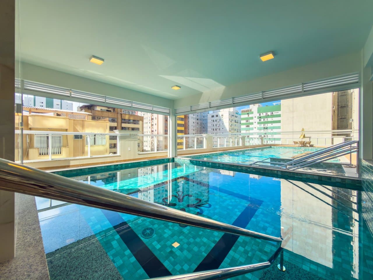 Apartamento de 4 quartos com 4 suítes e 170 m² em Bal. Camboriú