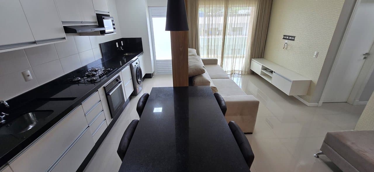 Apartamento de 2 quartos com 1 suíte e 95 m² em Bal. Camboriú