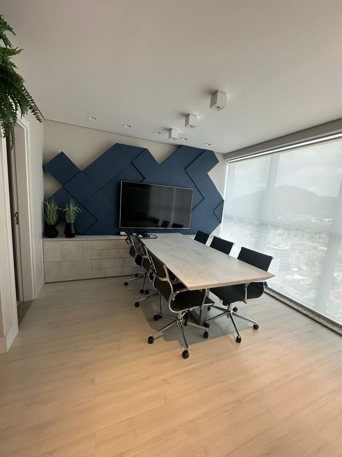 Sala Comercial 50 m² em Bal. Camboriú