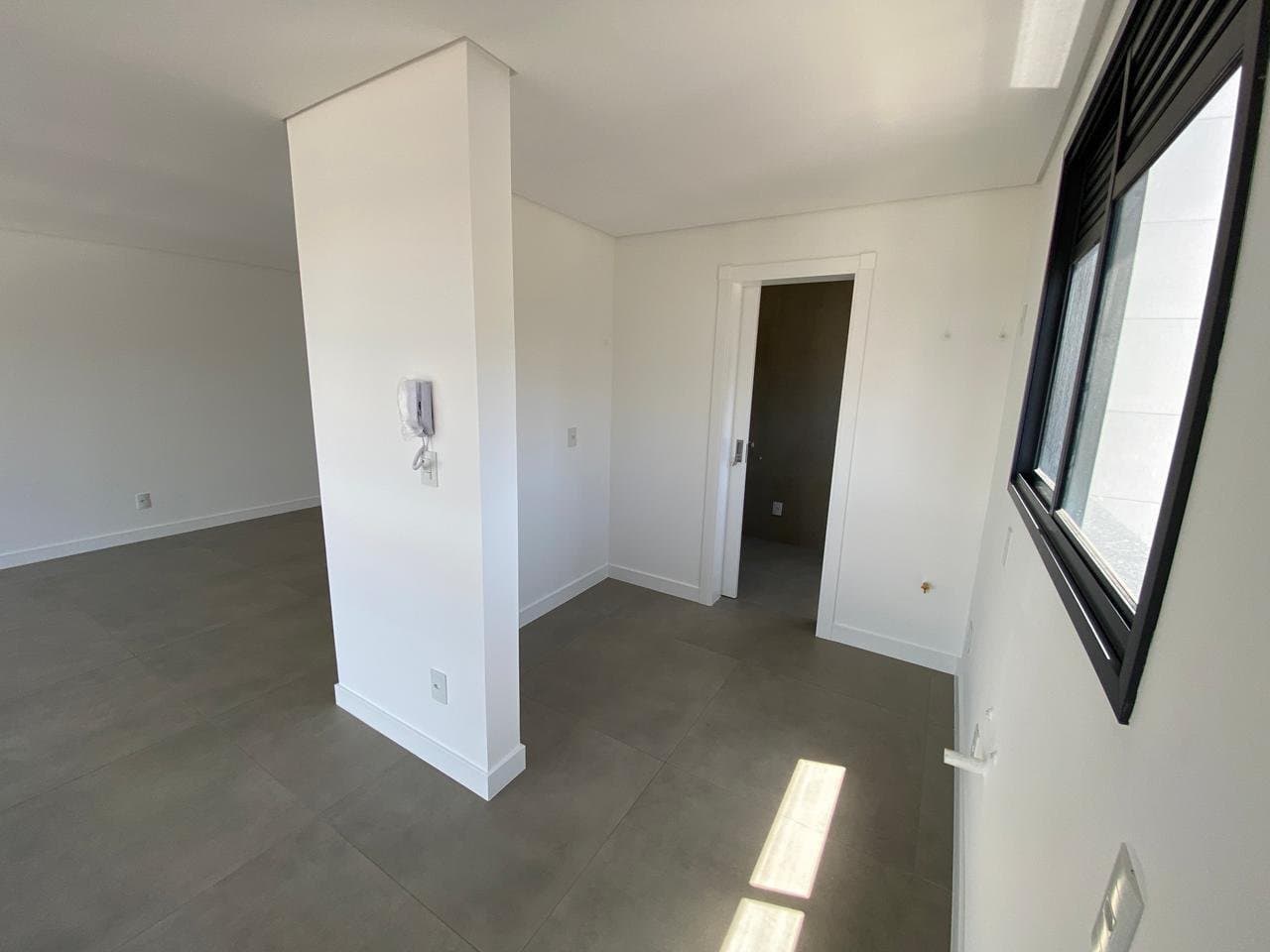 Apartamento de 3 quartos com 3 suítes e 110 m² em Bal. Camboriú