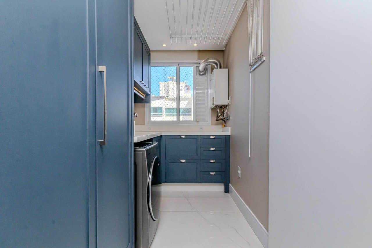 Cobertura de 3 quartos com 3 suítes e 185 m² em Bal. Camboriú