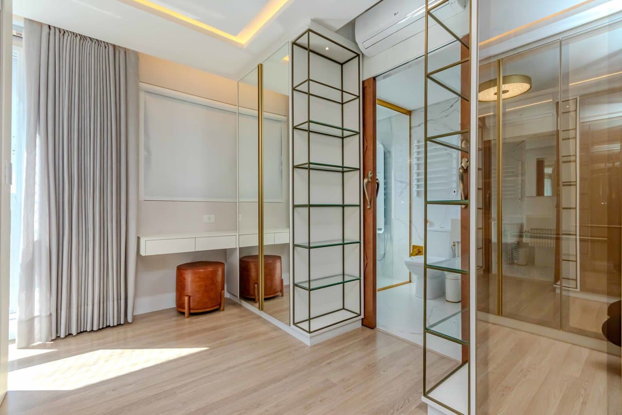 Cobertura de 3 quartos com 3 suítes e 185 m² em Bal. Camboriú