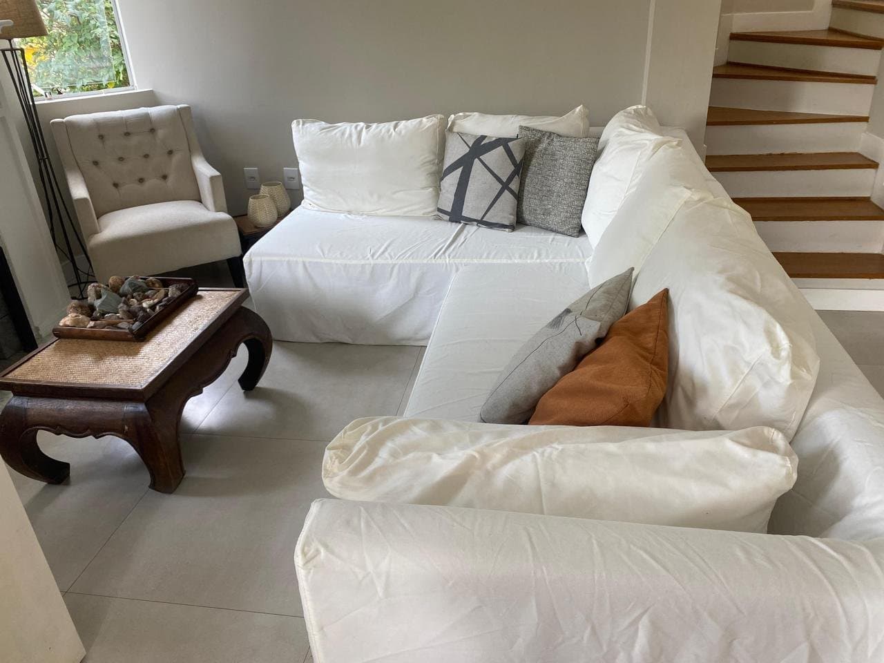 Casa de 3 quartos com 1 suíte e 120 m² em Bal. Camboriú