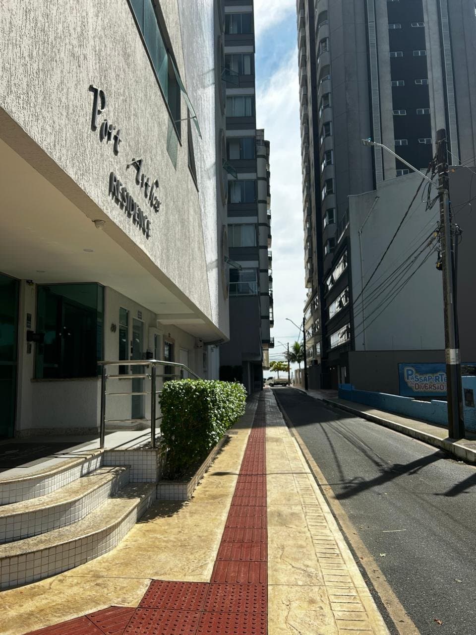 Apartamento de 3 quartos com 3 suítes e 128 m² em Bal. Camboriú