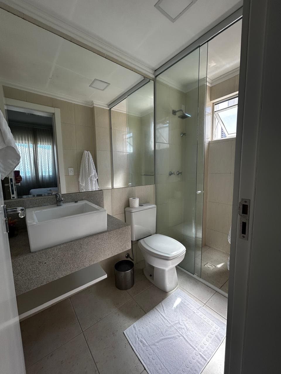 Apartamento de 3 quartos com 3 suítes e 128 m² em Bal. Camboriú