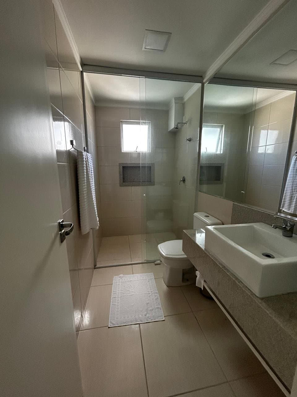 Apartamento de 3 quartos com 3 suítes e 128 m² em Bal. Camboriú