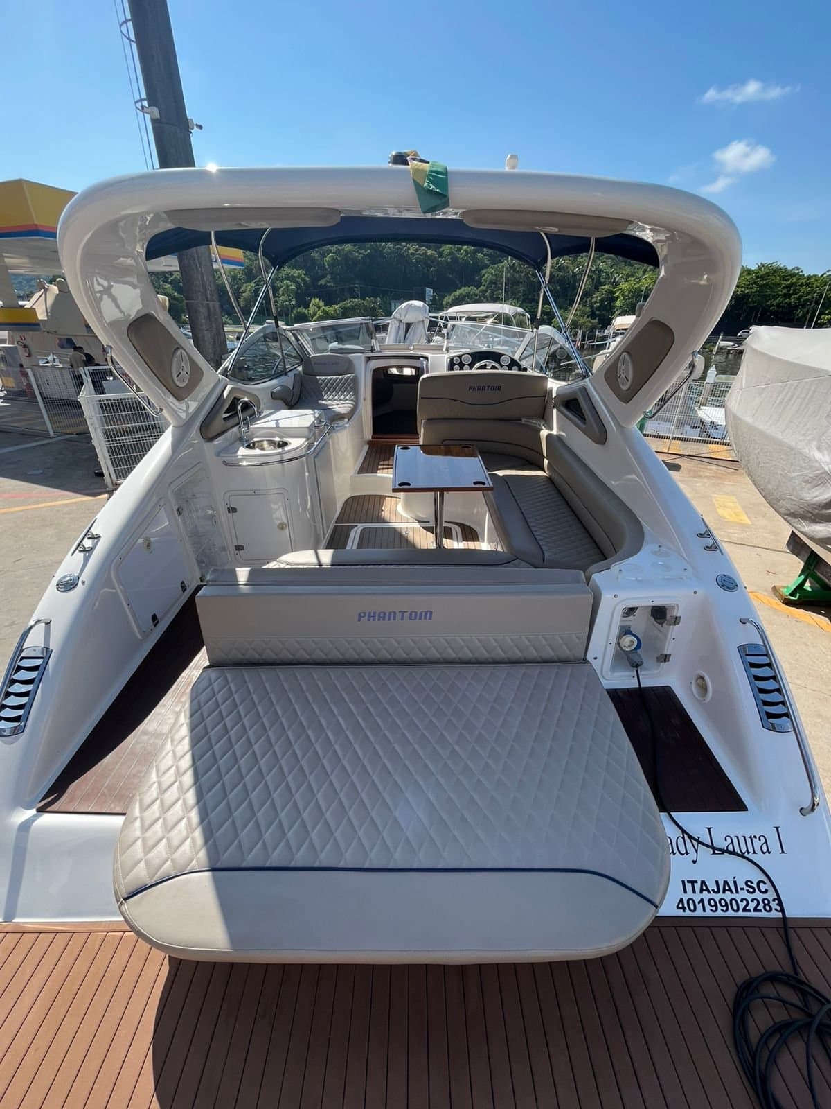 Vessel em Bal. Camboriú