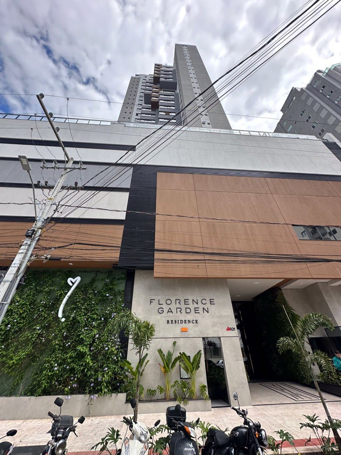 Apartamento de 3 quartos com 3 suítes e 135 m² em Bal. Camboriú