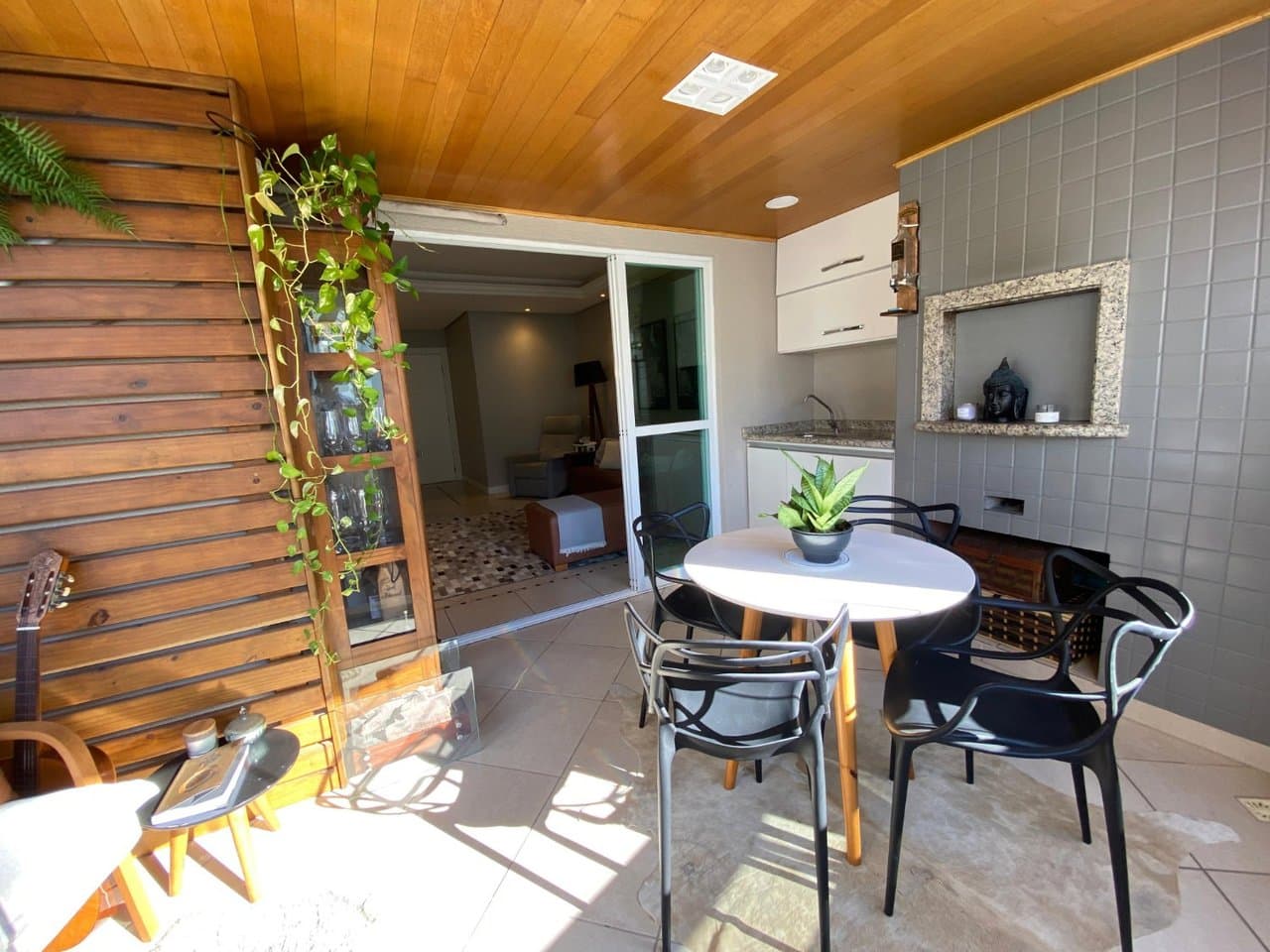 Apartamento de 3 quartos com 1 suíte e 119 m² em Bal. Camboriú