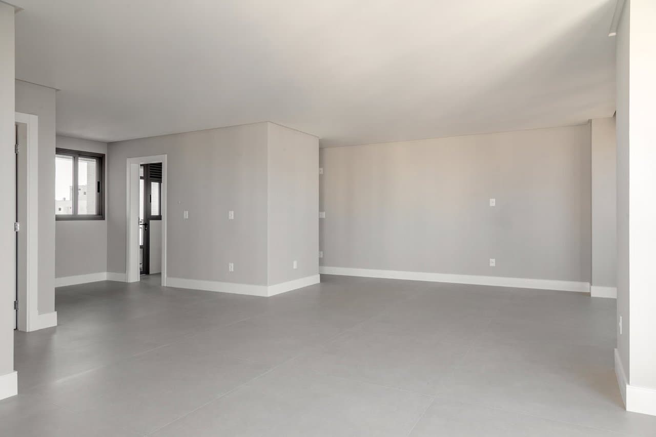 Apartamento de 4 quartos com 4 suítes e 143 m² em Bal. Camboriú