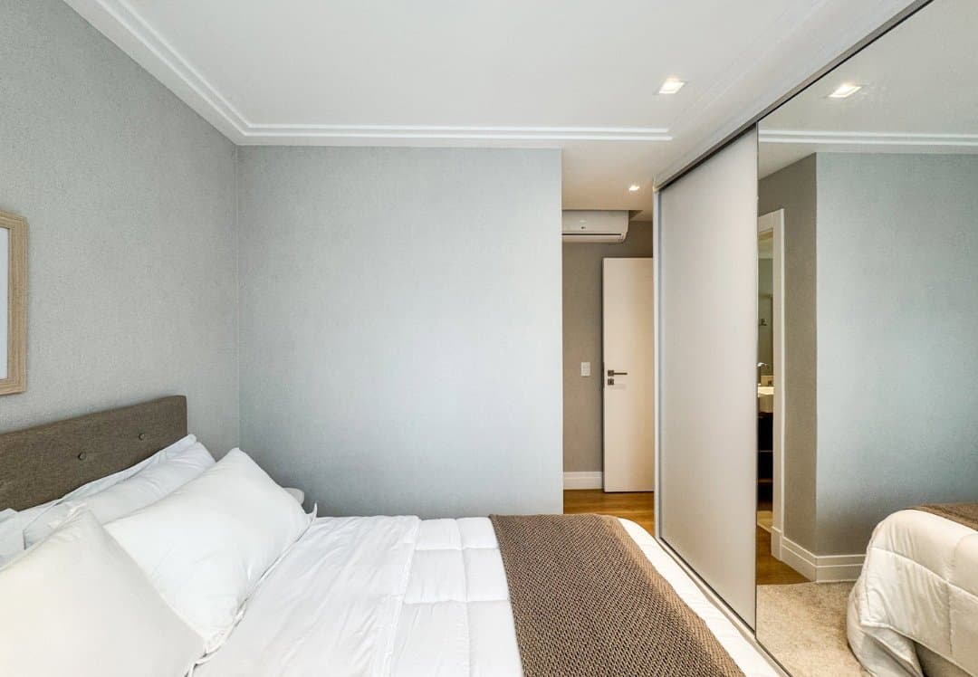Apartamento de 4 quartos com 2 suítes e 132 m² em Bal. Camboriú