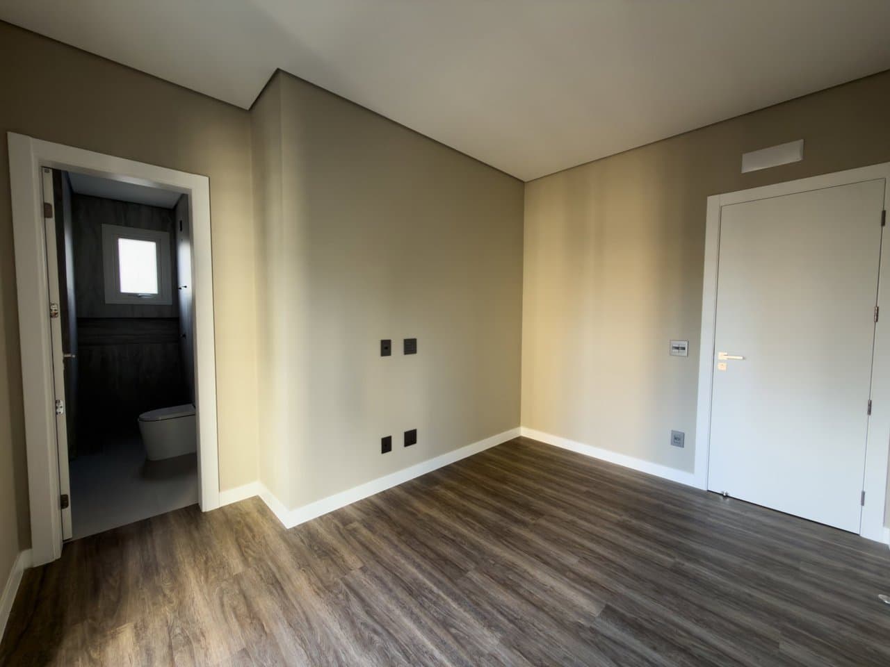 Differentiated de 4 quartos com 4 suítes e 255 m² em Bal. Camboriú