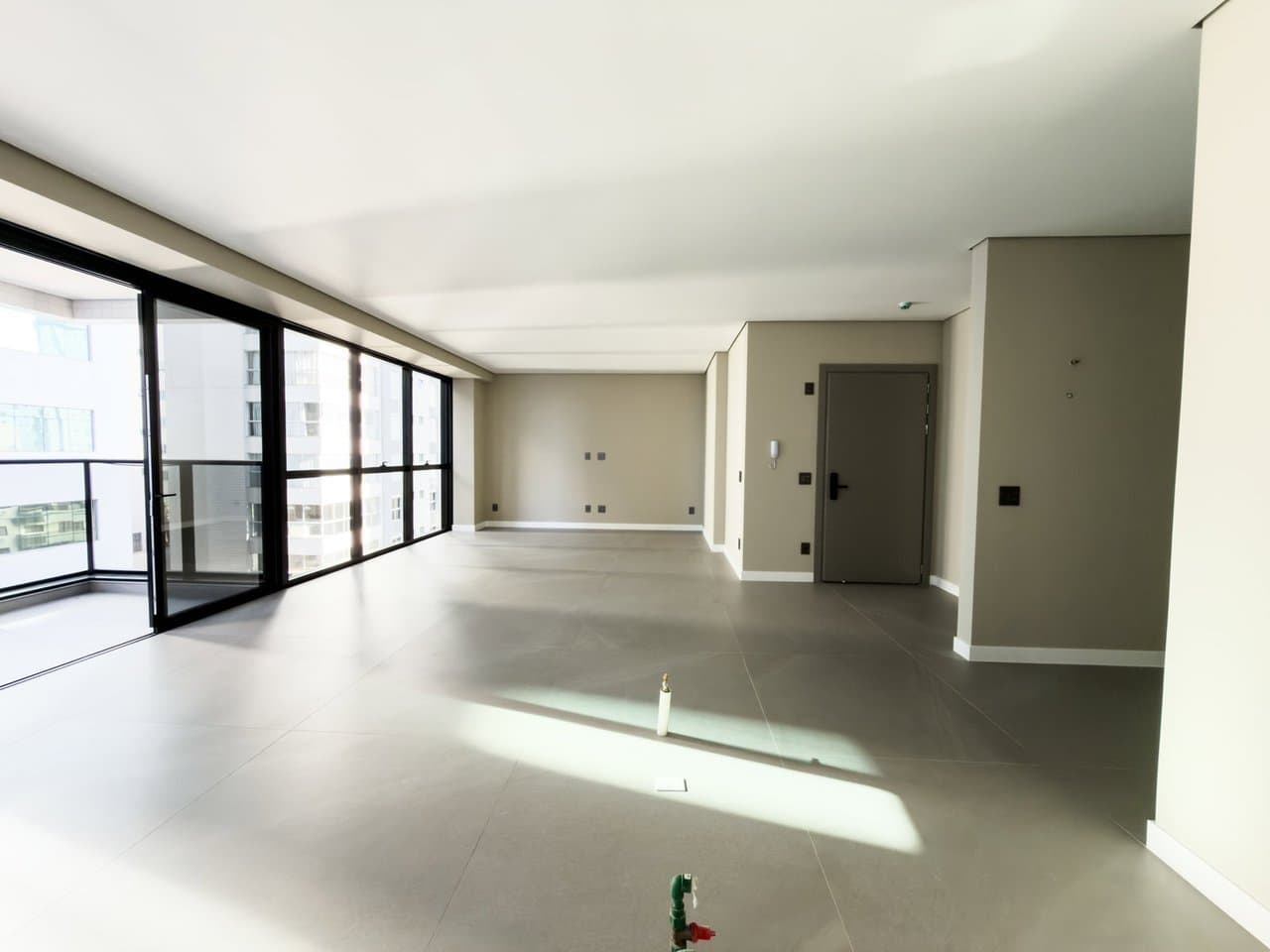 Differentiated de 4 quartos com 4 suítes e 255 m² em Bal. Camboriú