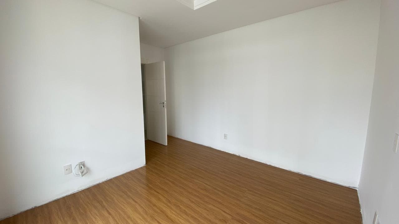 Apartamento de 3 quartos com 1 suíte e 139 m² em Bal. Camboriú