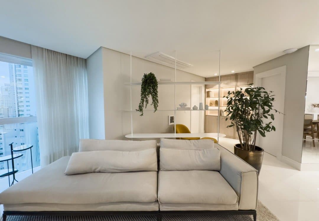 Apartamento de 3 quartos com 3 suítes e 139 m² em Bal. Camboriú