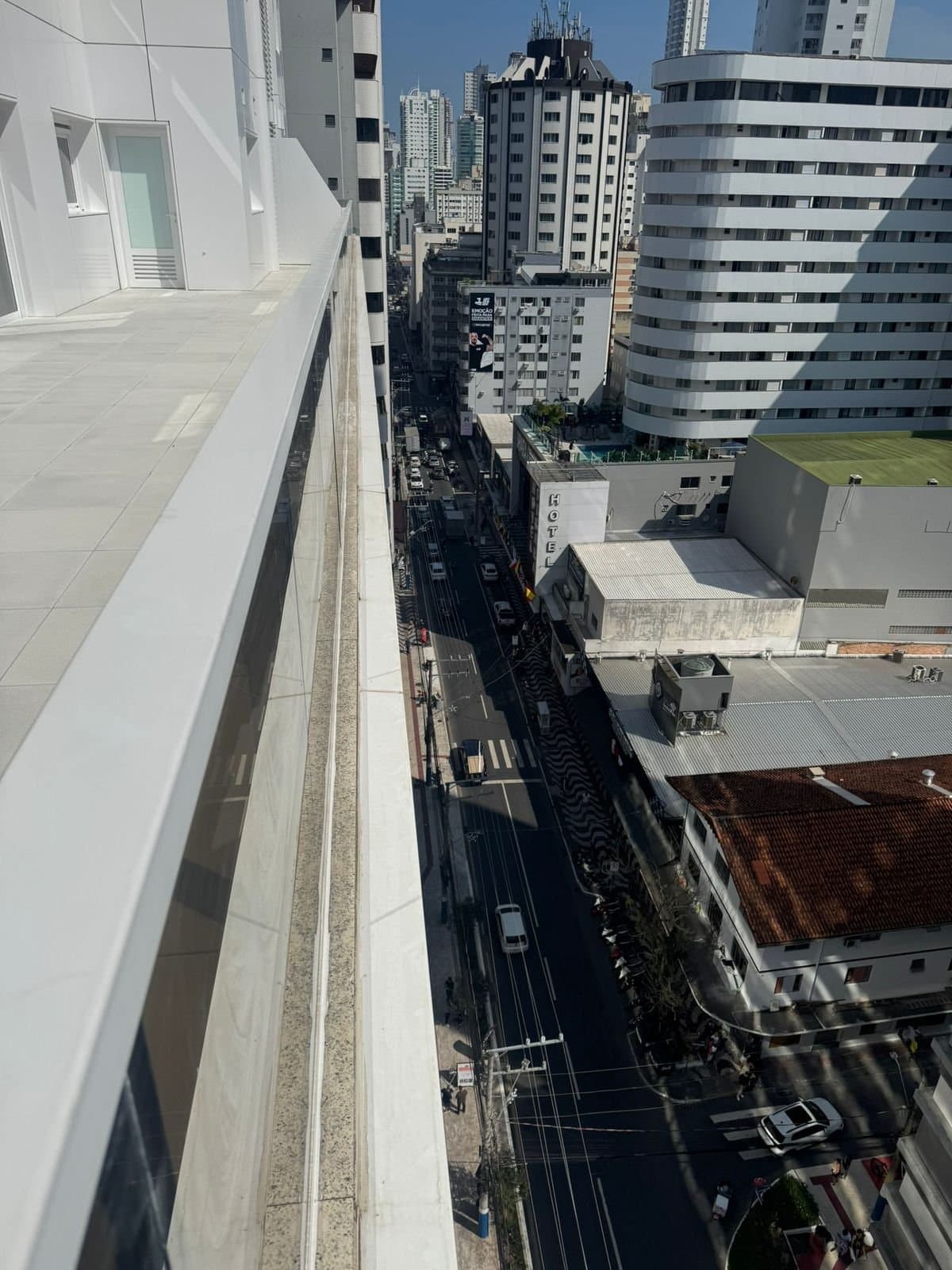 Apartamento de 4 quartos com 4 suítes e 301 m² em Bal. Camboriú