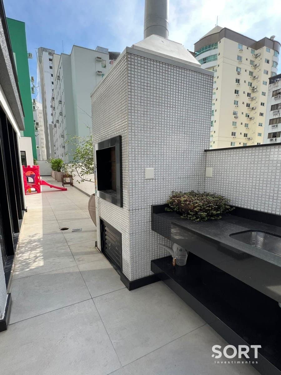 Apartamento de 3 quartos com 3 suítes e 123 m² em Bal. Camboriú