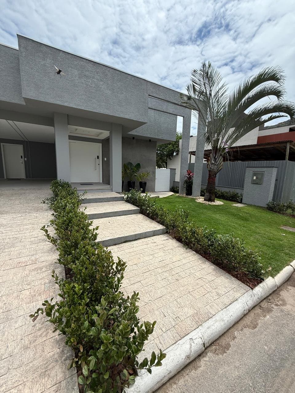 Casa de 4 quartos com 4 suítes e 378 m² em Bal. Camboriú