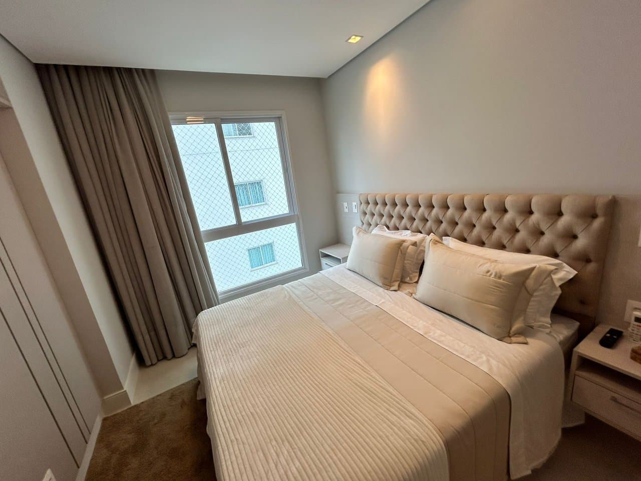 Apartamento de 4 quartos com 2 suítes e 132 m² em Bal. Camboriú