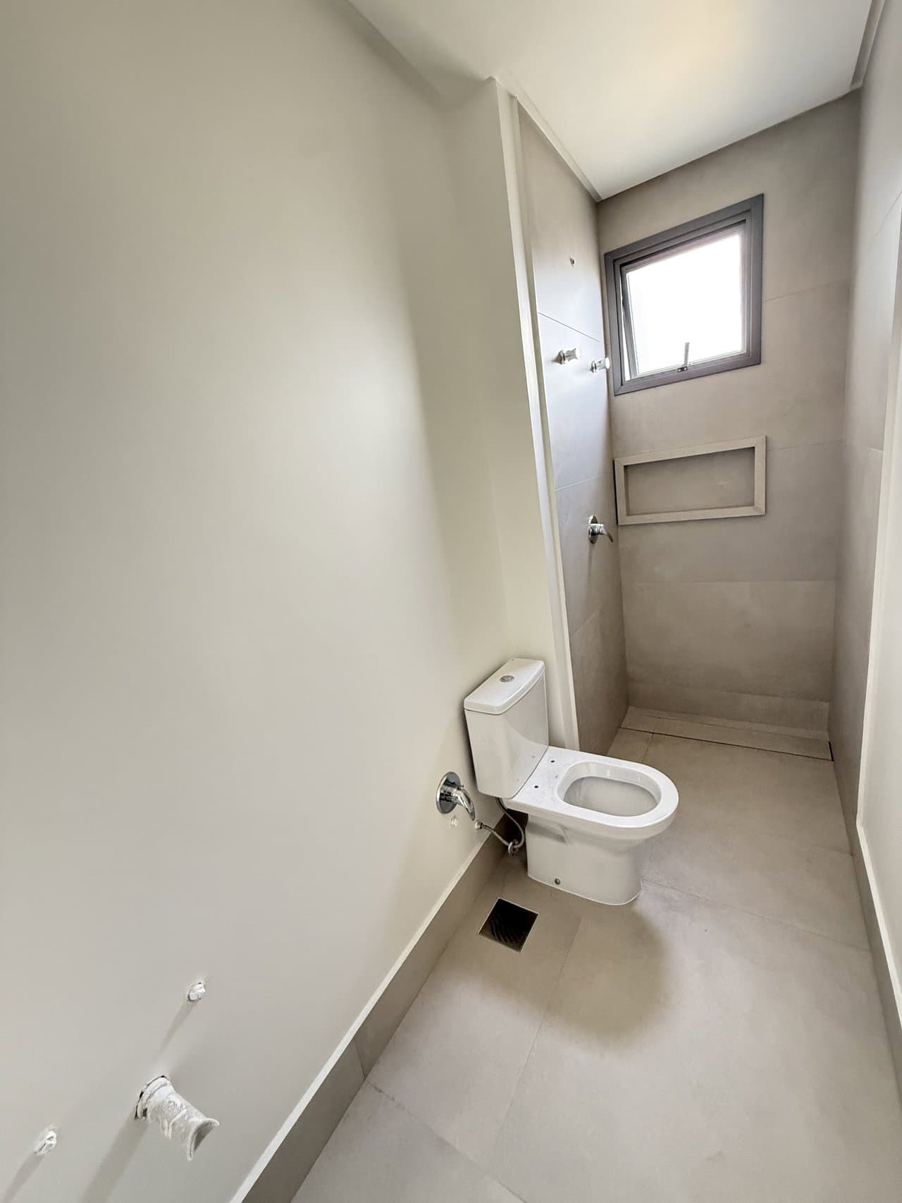 Apartamento de 4 quartos com 2 suítes e 151 m² em Bal. Camboriú