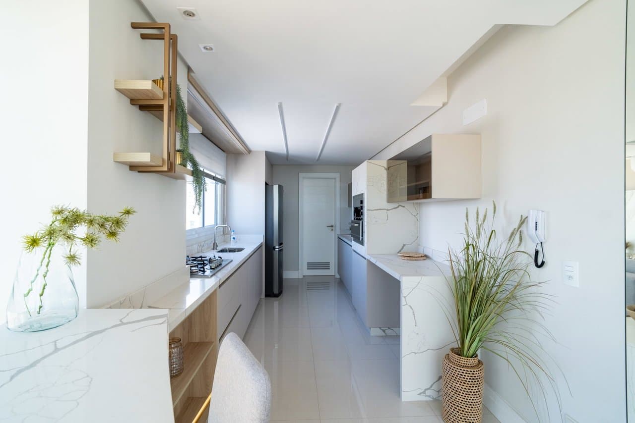 Apartamento de 4 quartos com 2 suítes e 132 m² em Bal. Camboriú