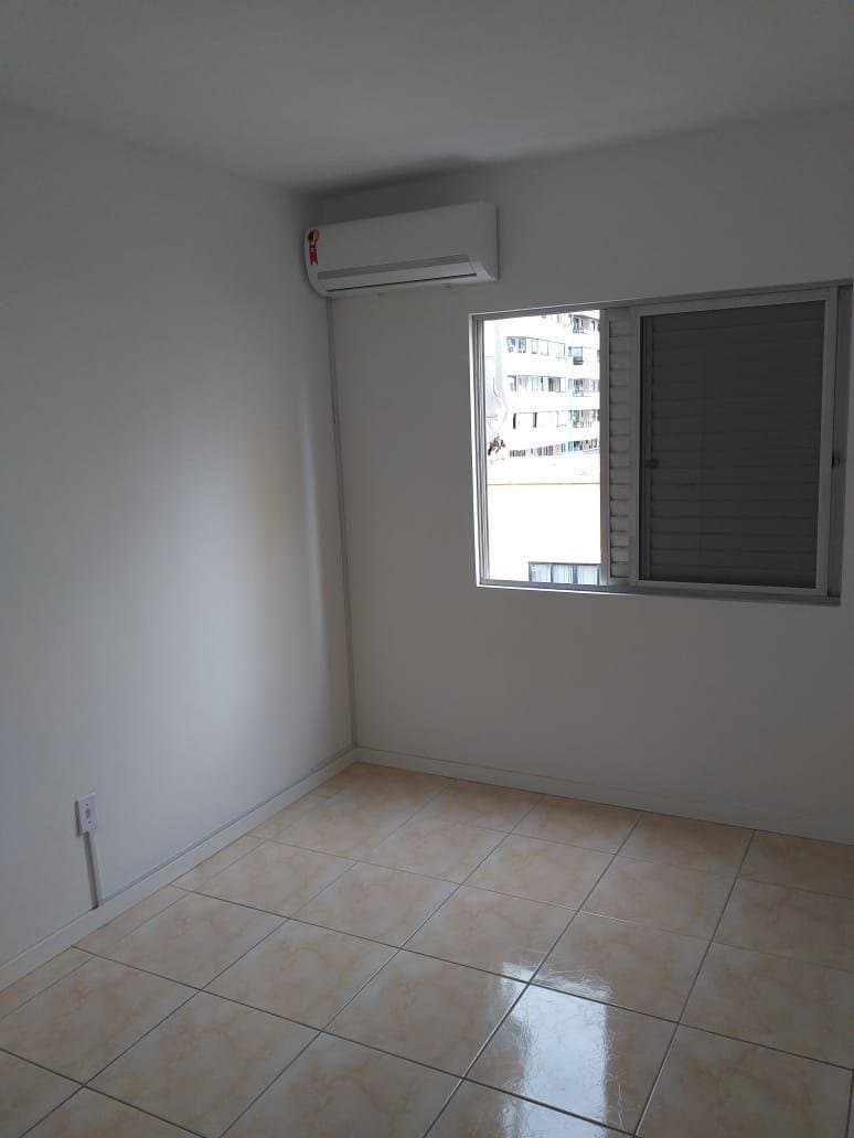 Apartamento de 3 quartos com 1 suíte e 140 m² em Bal. Camboriú