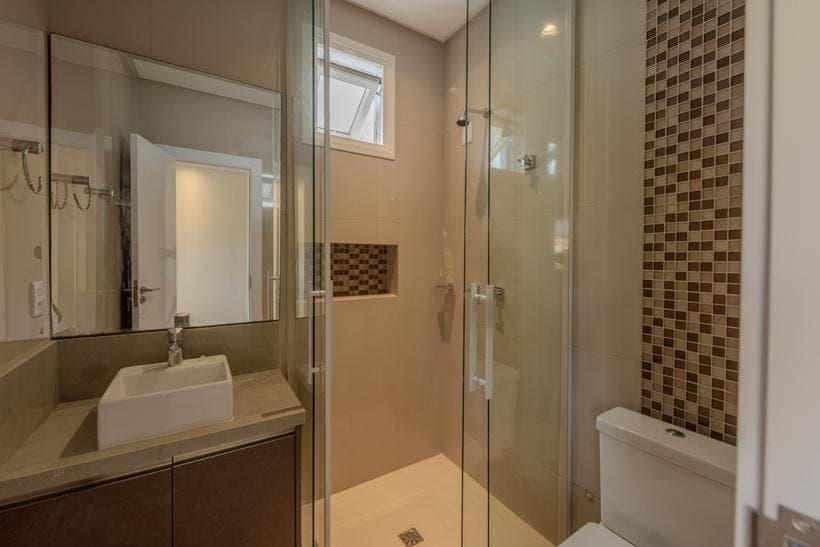 Casa de 4 quartos com 4 suítes e 375 m² em Bal. Camboriú