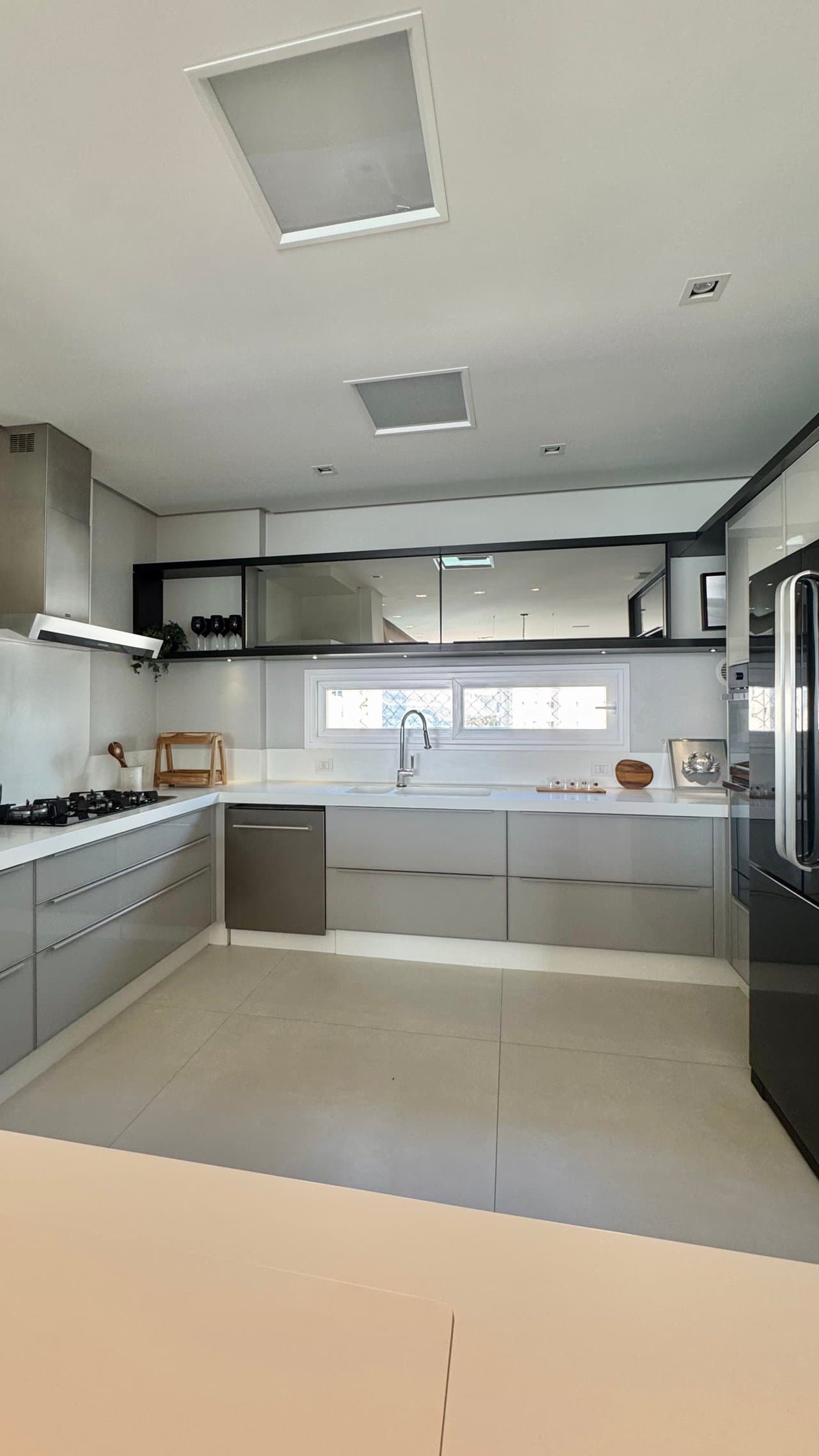 Apartamento de 3 quartos com 3 suítes e 173 m² em Bal. Camboriú