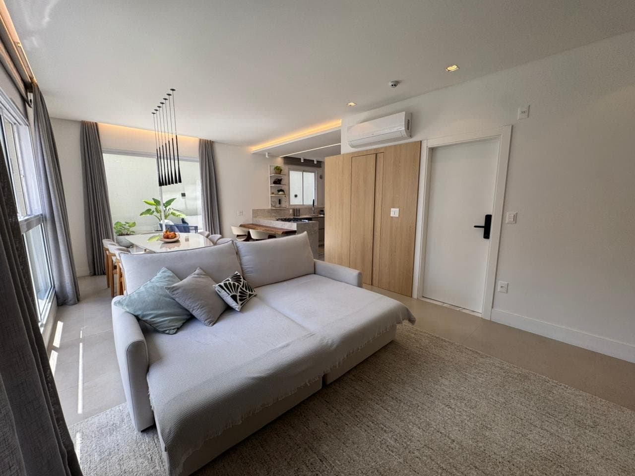 Differentiated de 3 quartos com 3 suítes e 283 m² em Bal. Camboriú