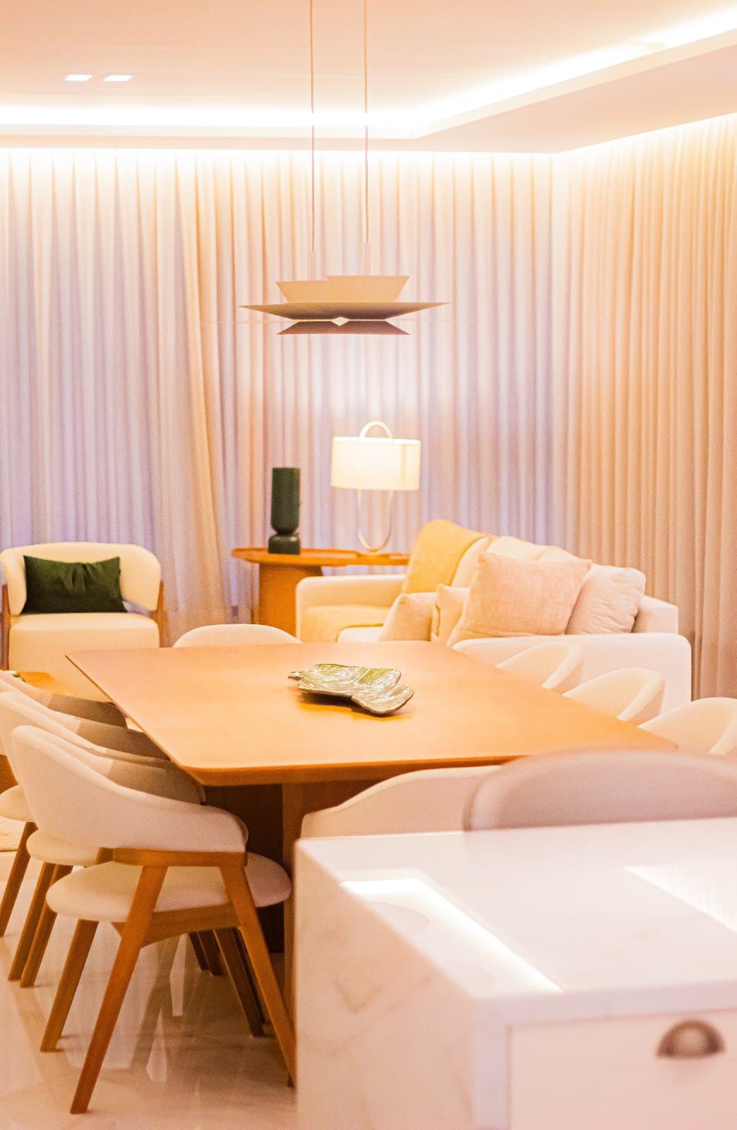 Apartamento de 4 quartos com 4 suítes e 170 m² em Bal. Camboriú