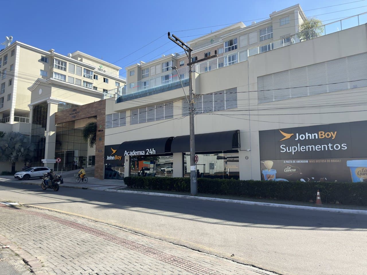 Sala Comercial 2360 m² em Bal. Camboriú