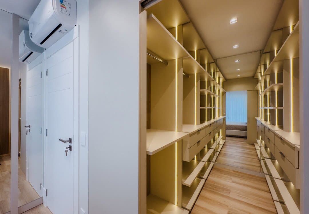 Apartamento de 4 quartos com 4 suítes e 151 m² em Bal. Camboriú