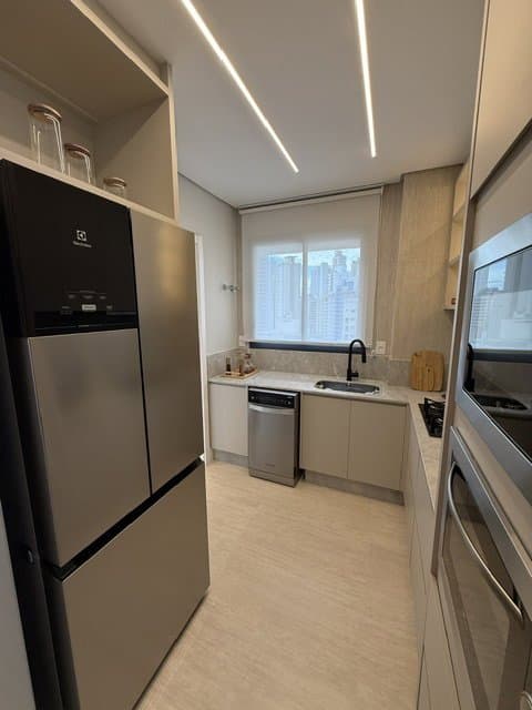 Apartamento de 3 quartos com 3 suítes e 120 m² em Bal. Camboriú