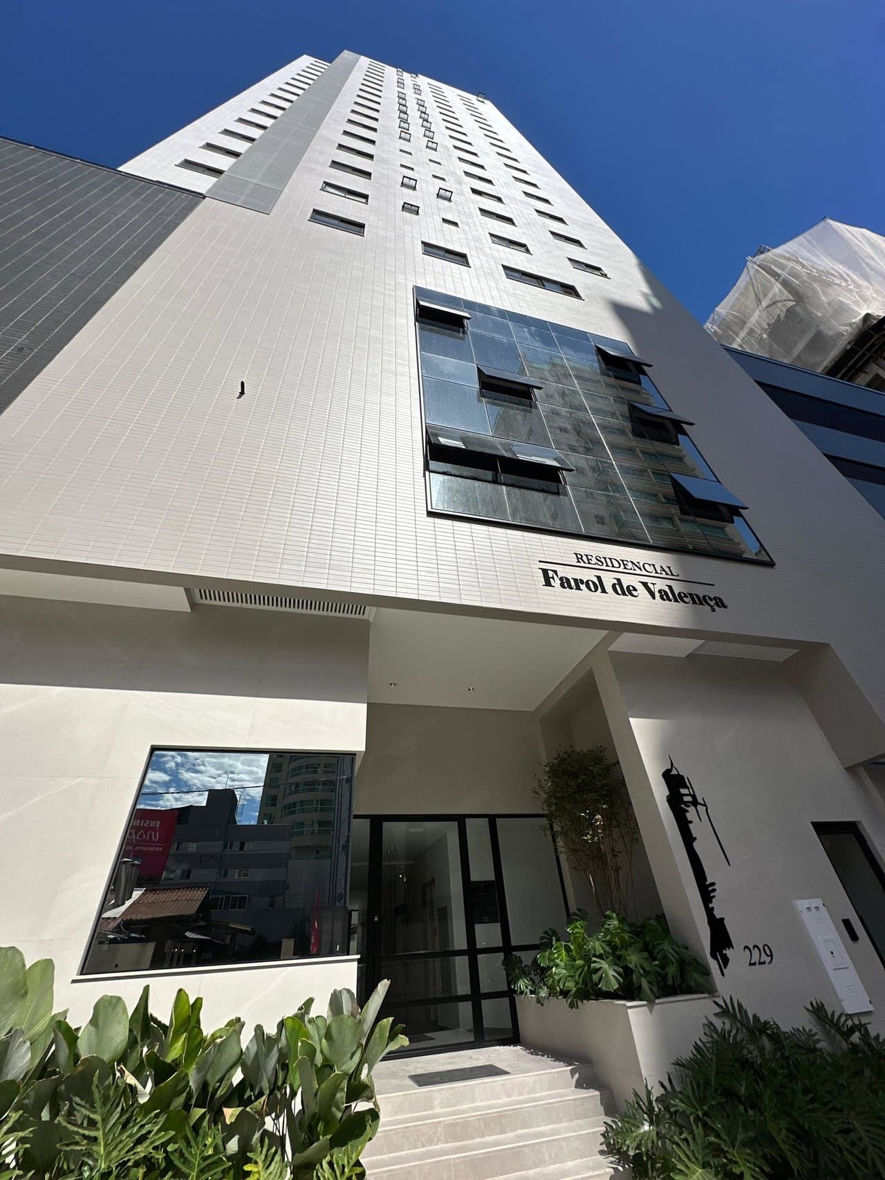 Apartamento de 4 quartos com 4 suítes e 135 m² em Bal. Camboriú