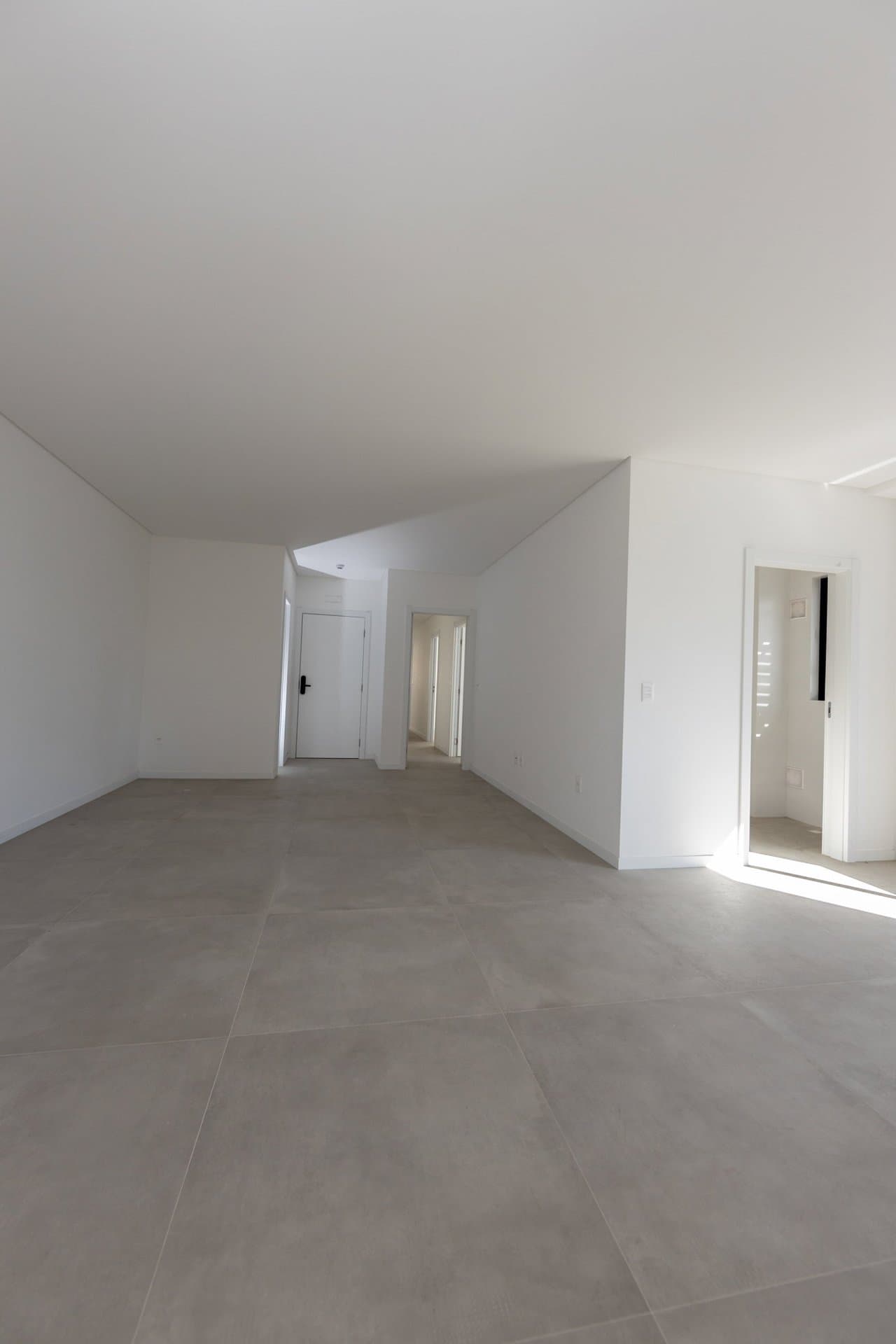 Apartamento de 4 quartos com 4 suítes e 135 m² em Bal. Camboriú
