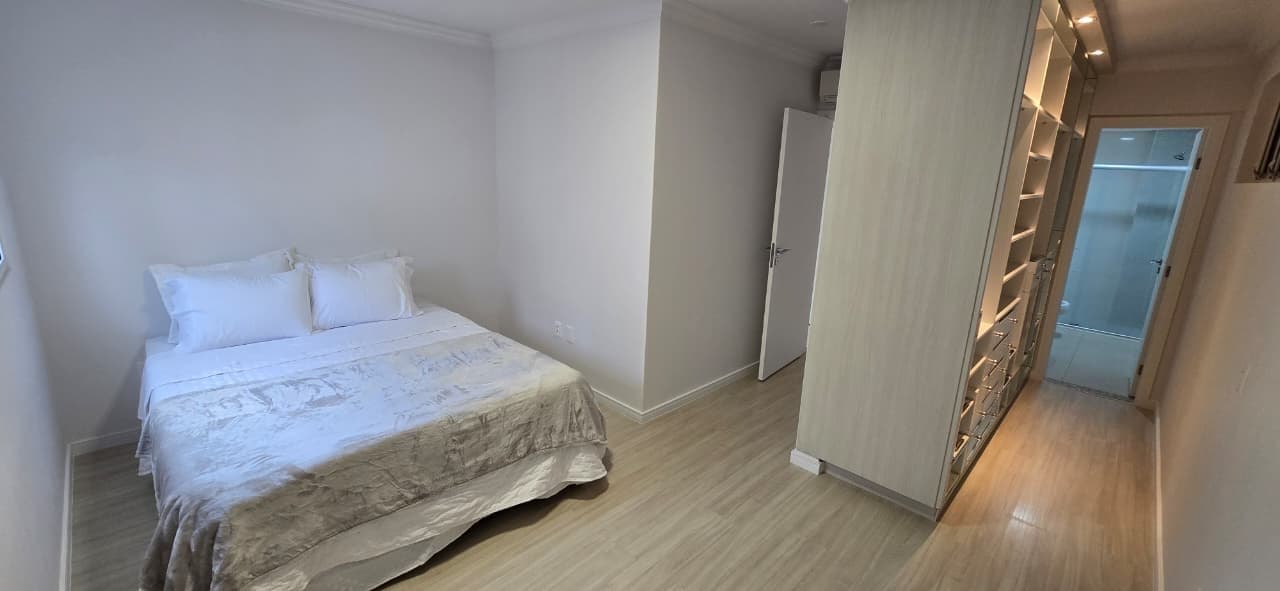 Apartamento de 3 quartos com 3 suítes e 134 m² em Bal. Camboriú