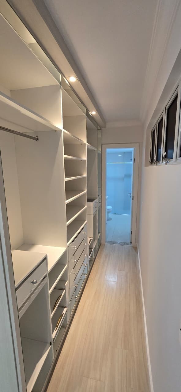Apartamento de 3 quartos com 3 suítes e 134 m² em Bal. Camboriú