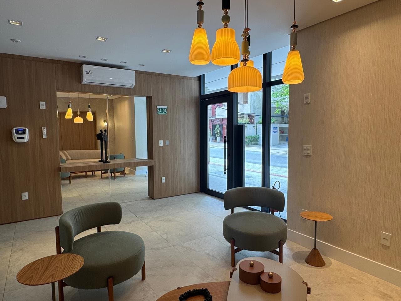 Cobertura de 3 quartos com 3 suítes e 230 m² em Bal. Camboriú