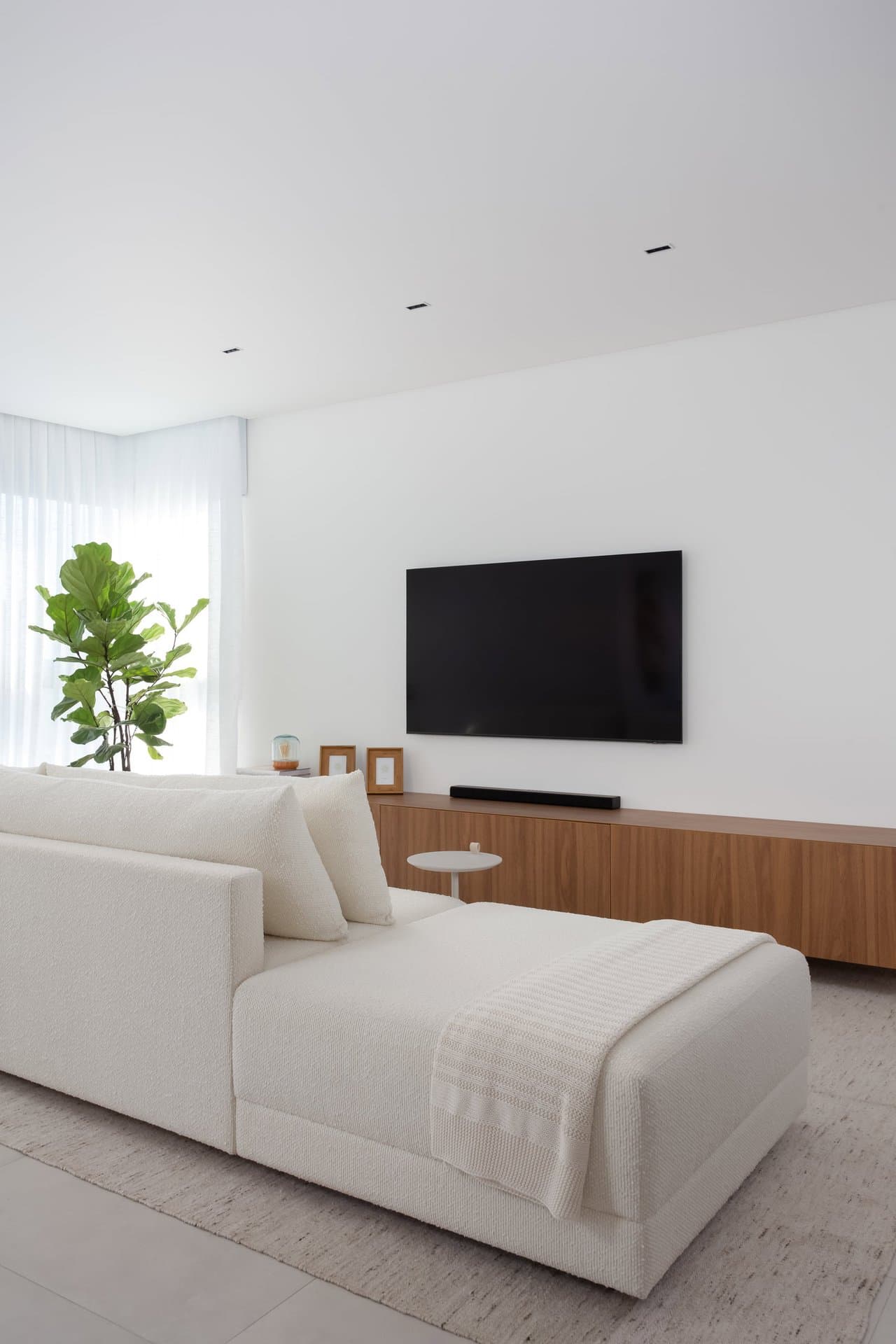 Apartamento de 3 quartos com 3 suítes e 122 m² em Bal. Camboriú