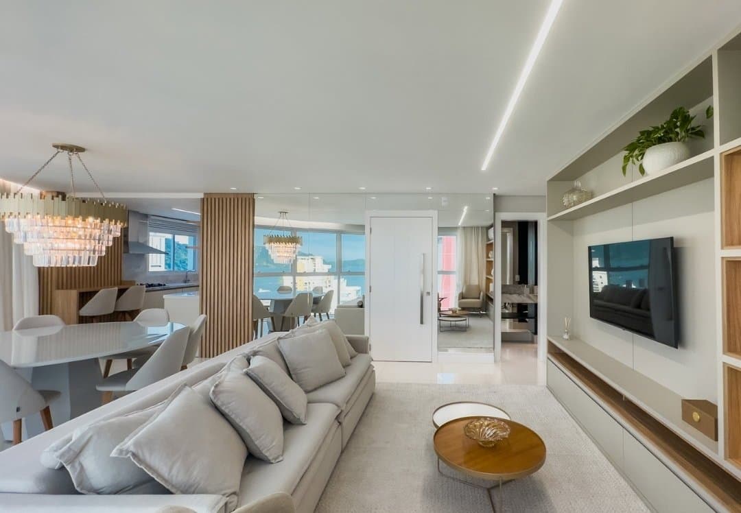 Apartamento de 4 quartos com 2 suítes e 132 m² em Bal. Camboriú