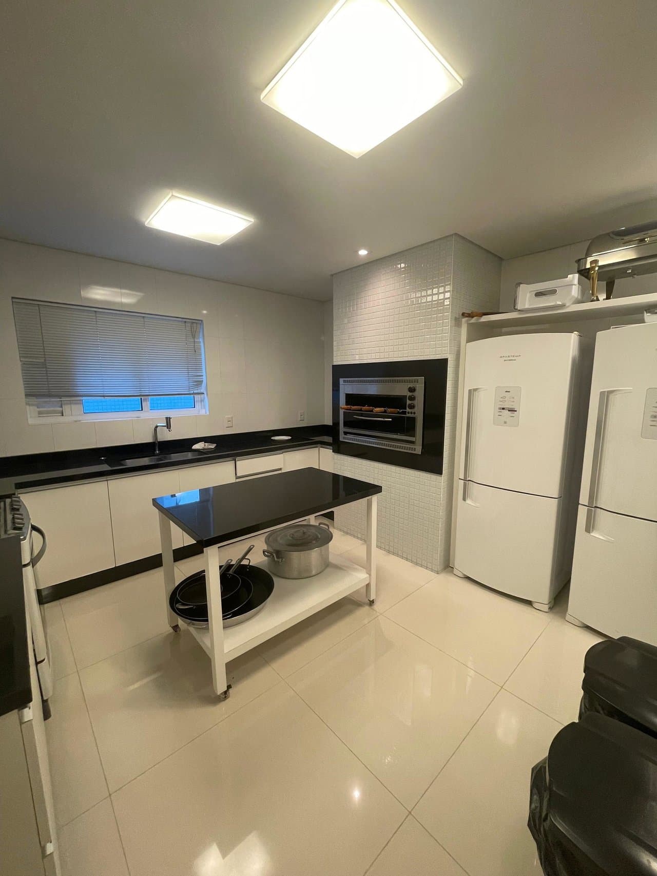 Apartamento de 3 quartos com 3 suítes e 139 m² em Bal. Camboriú